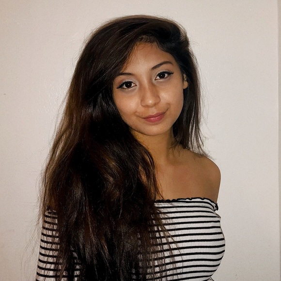 Meet your Posher, Lesly - Picture 1 of 1